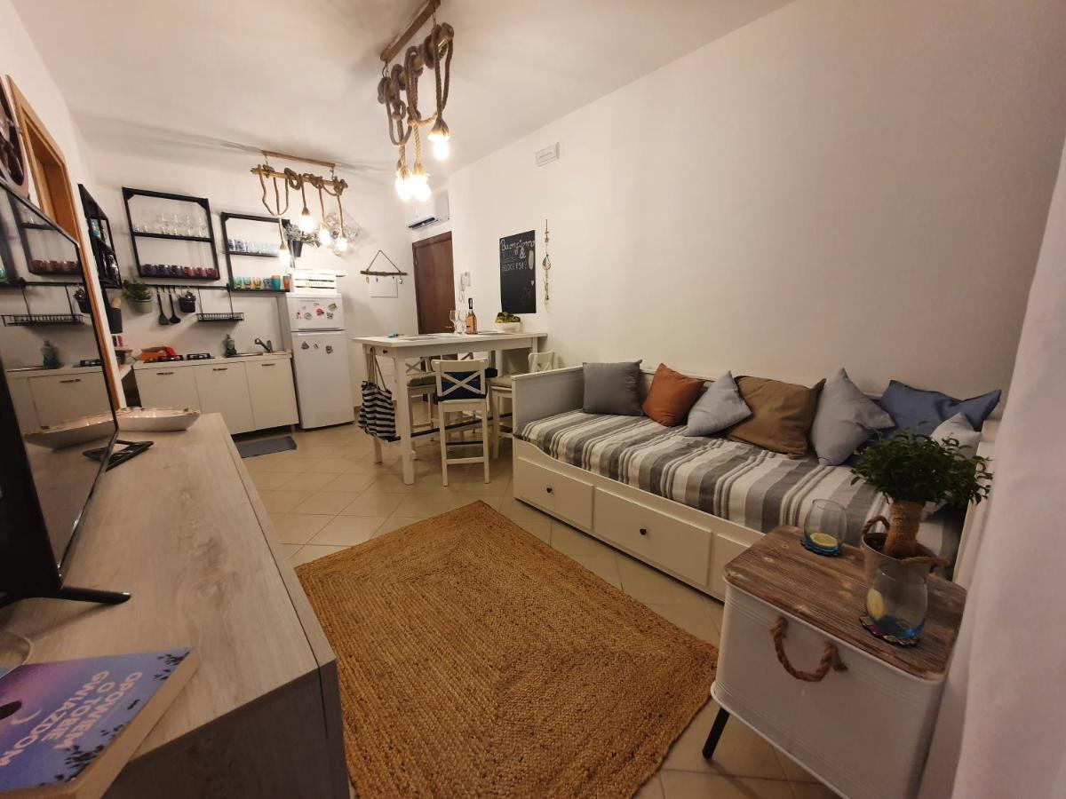 Bella Alba Apartment On The Beach อัลบา อาดริอาติกา ภายนอก รูปภาพ