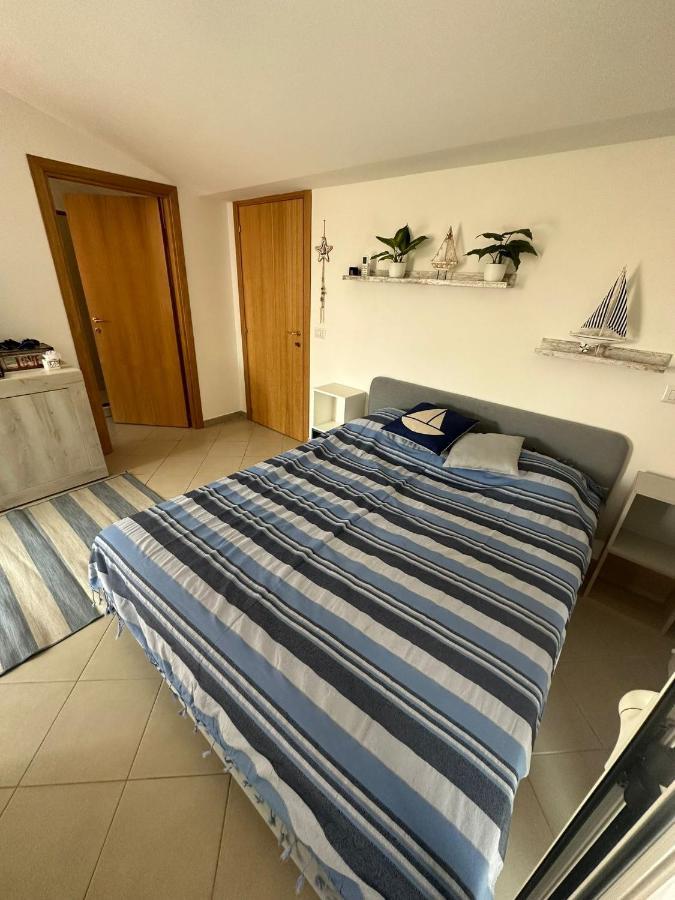 Bella Alba Apartment On The Beach อัลบา อาดริอาติกา ภายนอก รูปภาพ