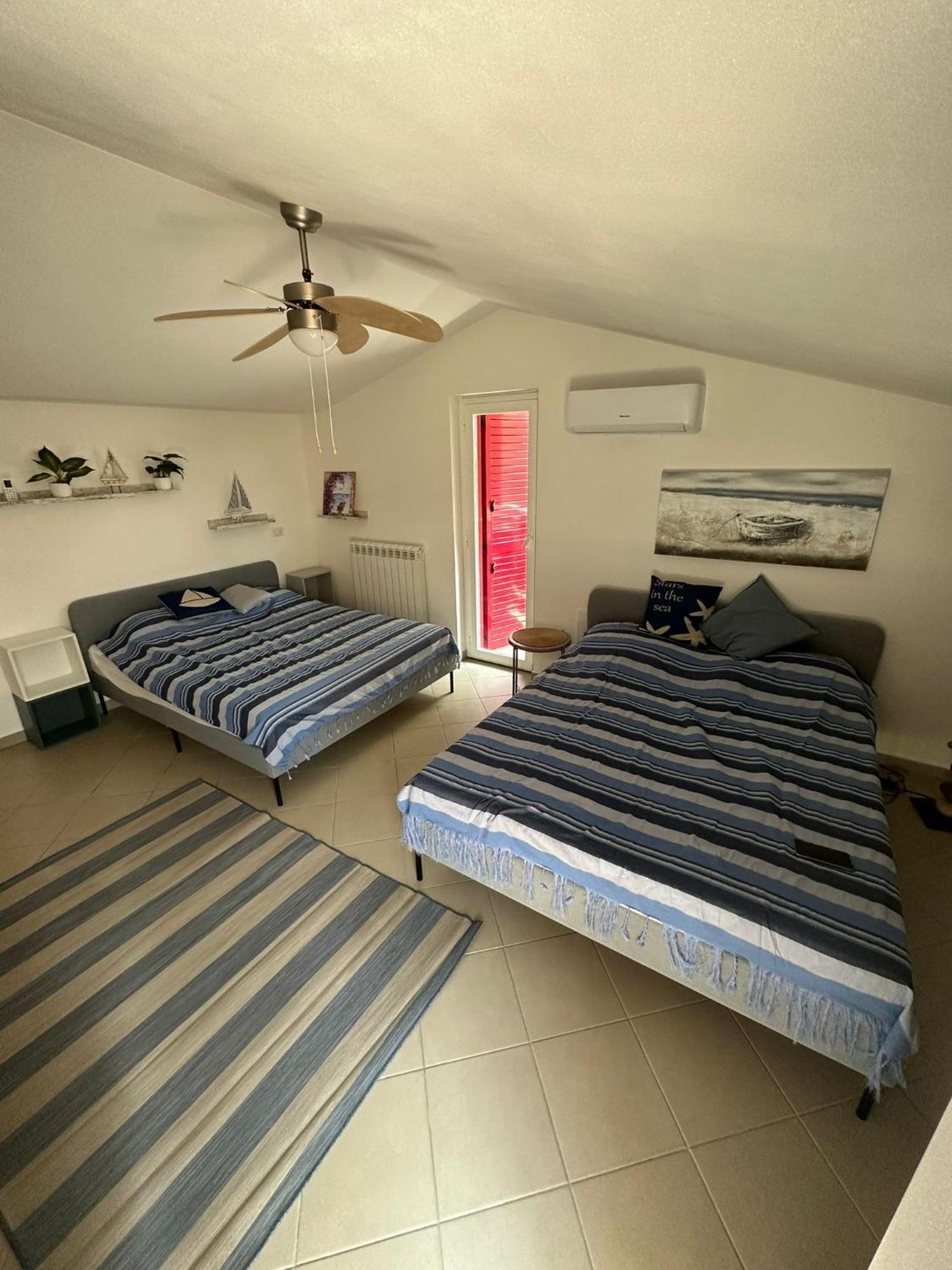 Bella Alba Apartment On The Beach อัลบา อาดริอาติกา ภายนอก รูปภาพ